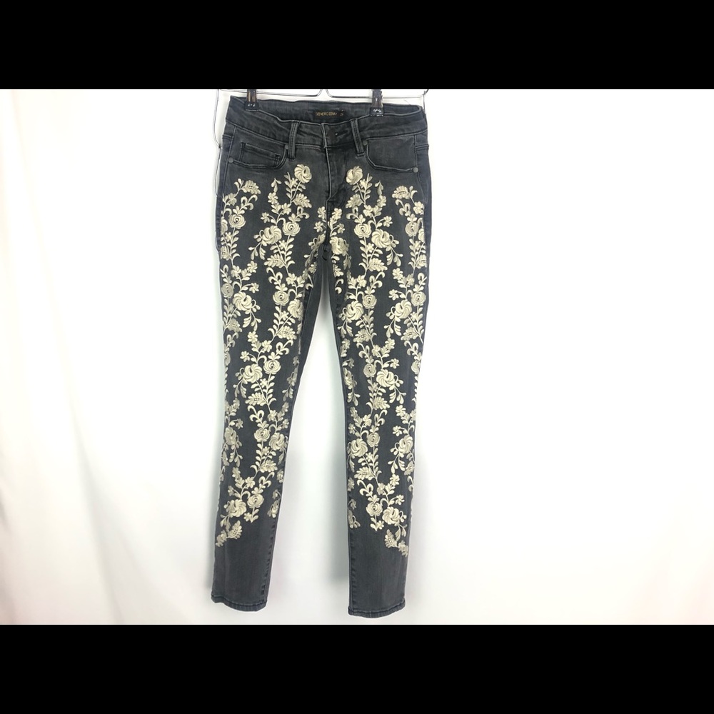 Genetic Denim Embroidered White Flower Jeans | 4